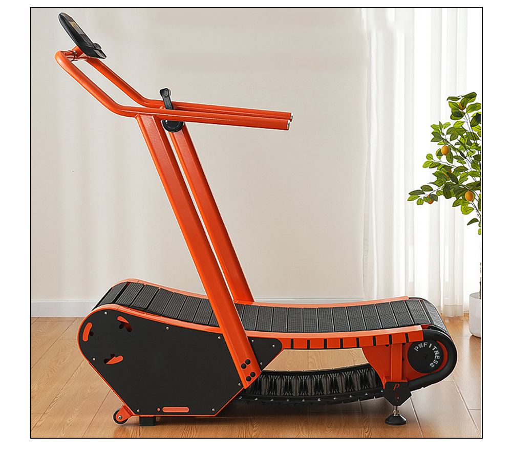 Nicht betriebenes geschwungenes Laufband