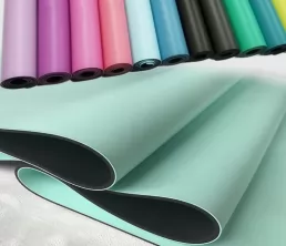 PU-Gummi-Yogamatte mit hoher Dichte mit überlegenem Griff für heißes Yoga