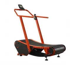 Nicht betriebenes geschwungenes Laufband