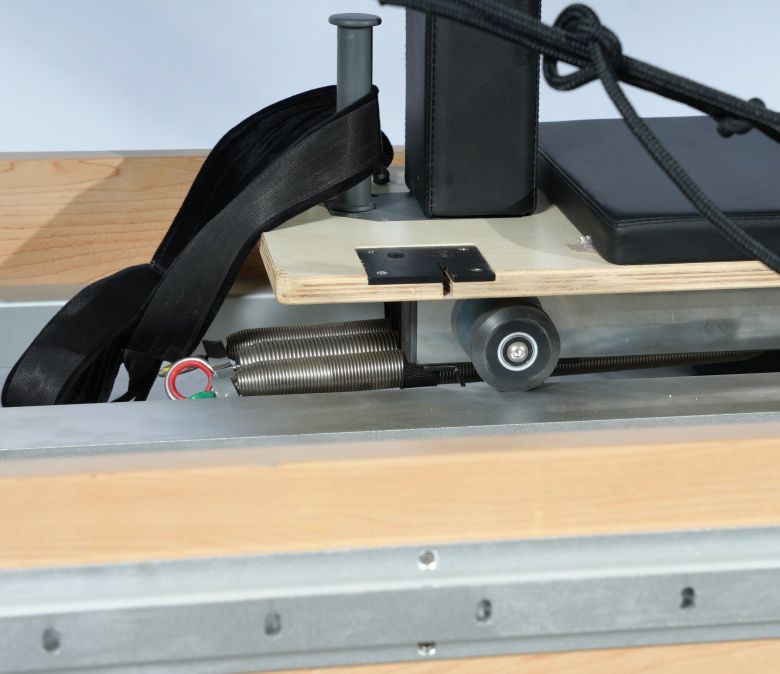 Maple Full Track Split Pilates Reformer mit Turm