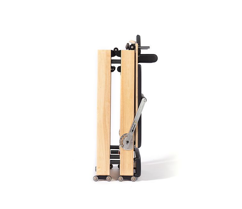 No-Yoint Eiche Foldable Pilates Reformer