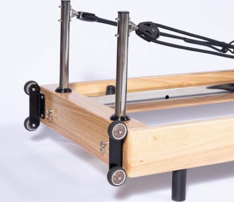 No-Yoint Eiche Foldable Pilates Reformer