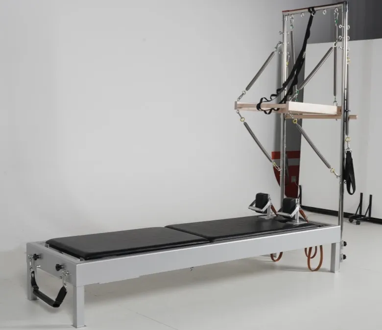 Klassischer Pilates -Reformer mit Turm