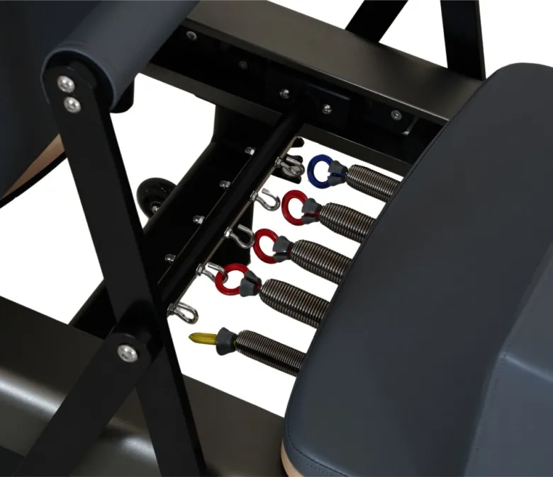 Gunmetal Grey Anodized Aluminium Pilates Reformer Bett