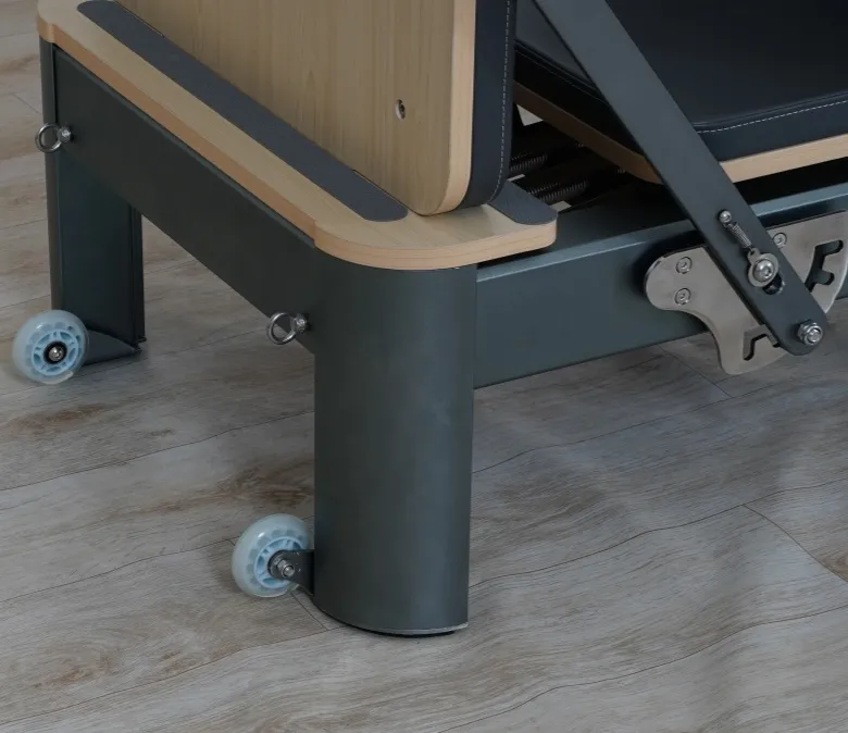 Anodierter Gunmetal Grey Pilates Reformer 4.0