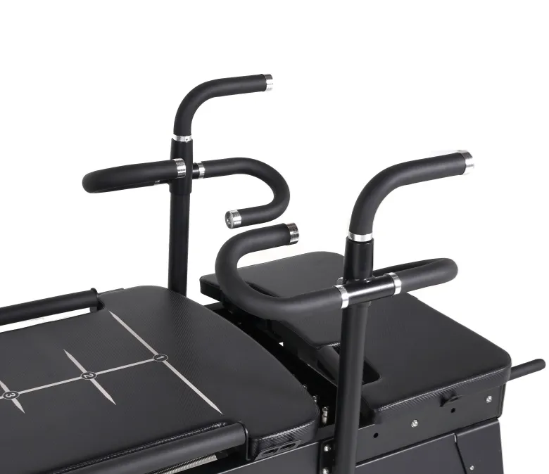 Pilates Reformer Machine mit rotierenden Griffen