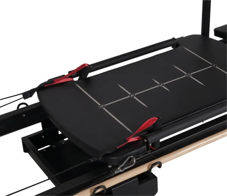 Pilates Reformer Machine mit rotierenden Griffen