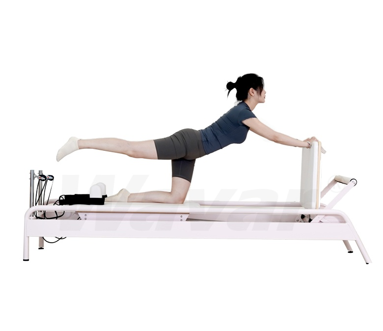 New Pink Steel Pilates Reformer mit eingebauter Fußbalken