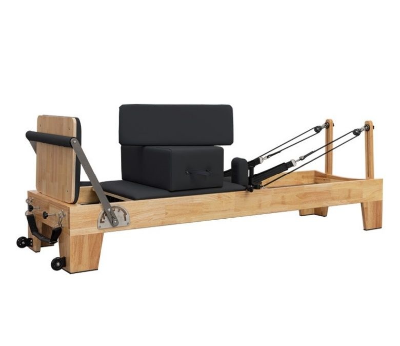 Klassiker Holzpilates -Reformer zum Verkauf